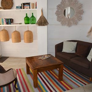 Suite Estándar con Cama Queen